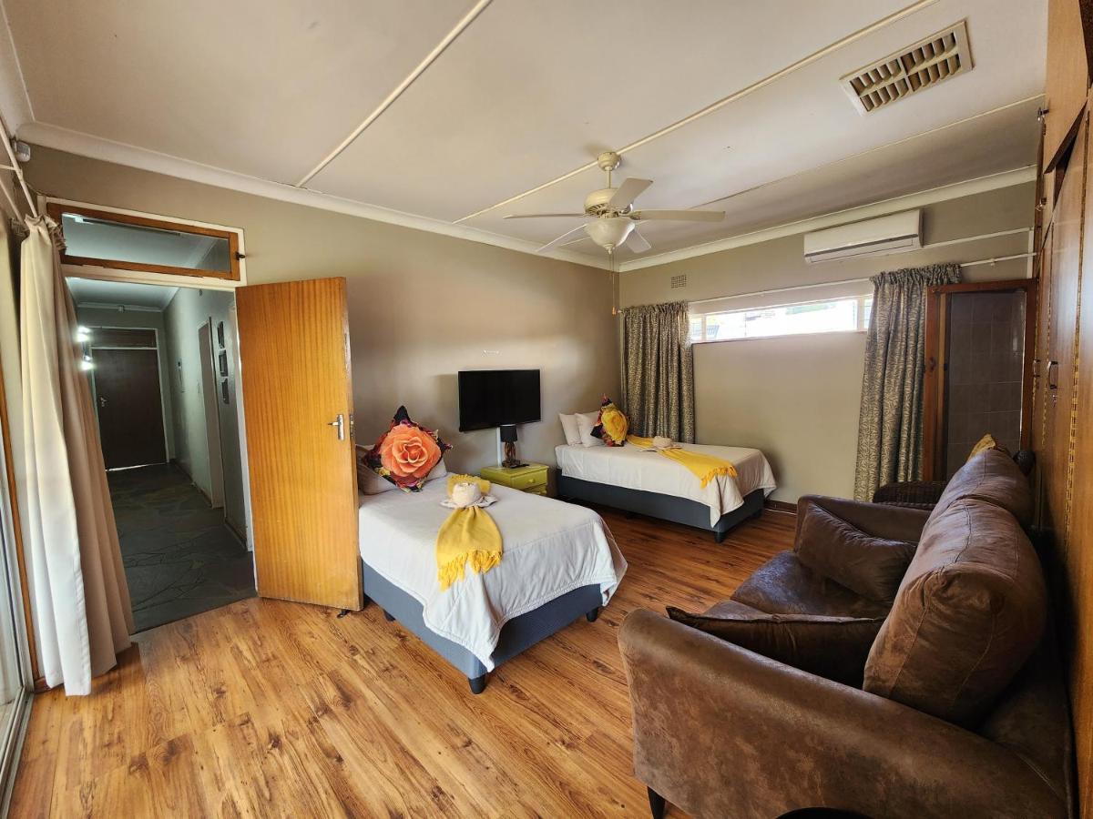 Midway Overnight Rooms Kimberley Eksteriør bilde