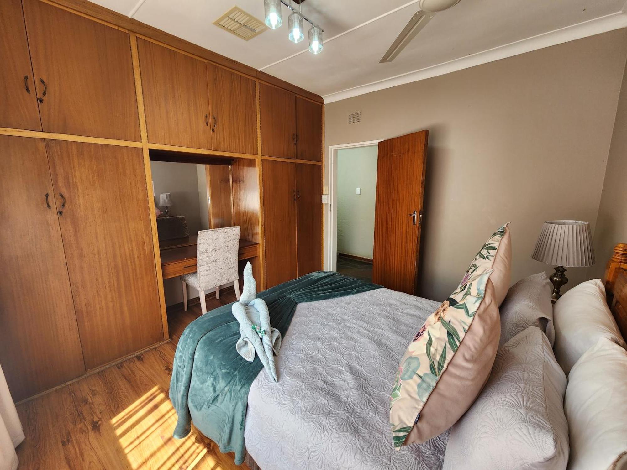 Midway Overnight Rooms Kimberley Eksteriør bilde