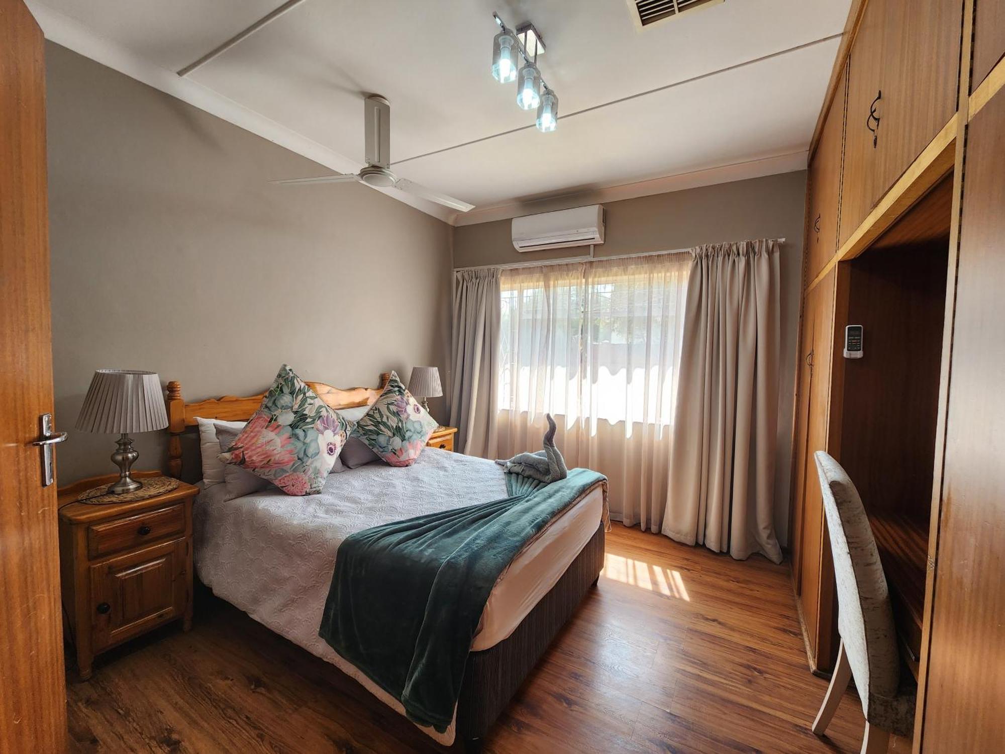 Midway Overnight Rooms Kimberley Eksteriør bilde